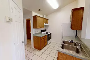 412 Burleson St, San Marcos, TX 78666 - Photo 5