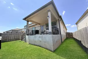 320 Katie Elder Dr, Jarrell, TX 76537 - Photo 15