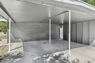 1011 Hackberry St, San Marcos, TX 78666 - Photo 23