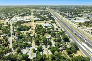 1011 Hackberry St, San Marcos, TX 78666 - Photo 31