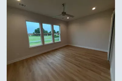 134` Pinehurst Street, Meadowlakes, TX 78654 - Photo 13