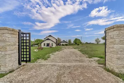 1201 County Road 138, Hutto, TX 78634 - Photo 1