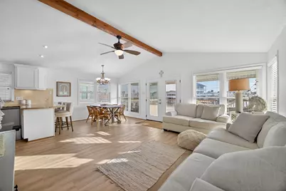 4303 Karankawa Way, Galveston, TX 77554 - Photo 7