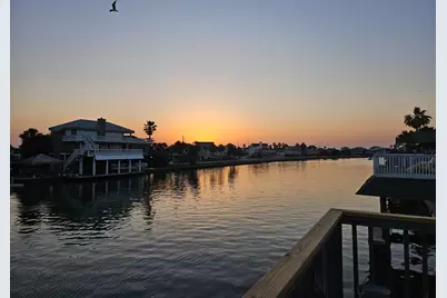 4303 Karankawa Way, Galveston, TX 77554 - Photo 35