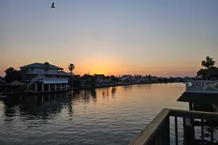 4303 Karankawa Way, Galveston, TX 77554 - Photo 35