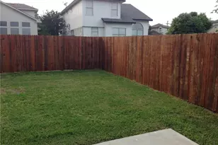 1161 Kentra Dr W, Pflugerville, TX 78660 - Photo 25