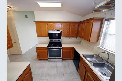 1161 Kentra Drive W, Pflugerville, TX 78660 - Photo 7