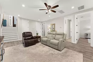 319 Lombardia Dr, Austin, TX 78734 - Photo 17