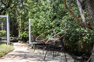 5605 Creek Meadows Cove, Austin, TX 78731 - Photo 27