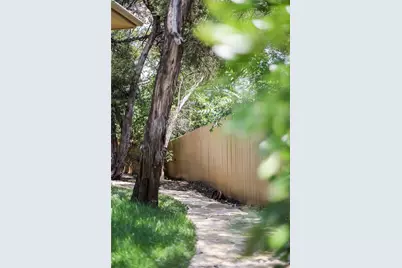 5605 Creek Mdws Cove #A, Austin, TX 78731 - Photo 25