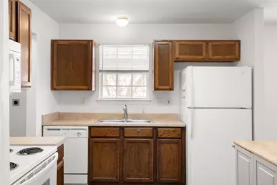 1225 Hilltop Drive, San Marcos, TX 78666 - Photo 9