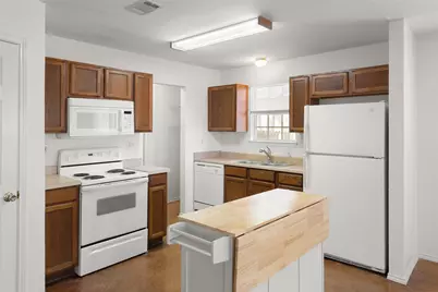 1225 Hilltop Drive, San Marcos, TX 78666 - Photo 7