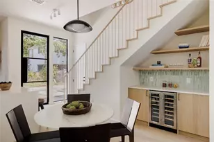 2206 Holly St, Austin, TX 78702 - Photo 7