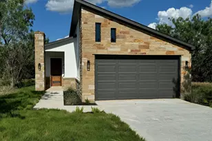 611 Sunray, Horseshoe Bay, TX 78657 - Photo 1