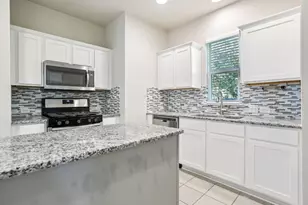 174 Friendship Oak Dr, San Marcos, TX 78666 - Photo 9