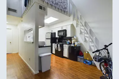 908 Poplar Street #201, Austin, TX 78705 - Photo 3