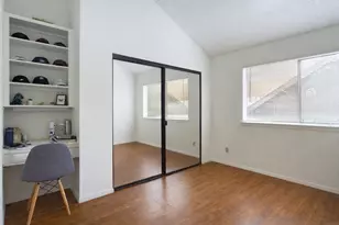 908 Poplar St, Austin, TX 78705 - Photo 11