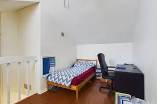 908 Poplar St, Austin, TX 78705 - Photo 5