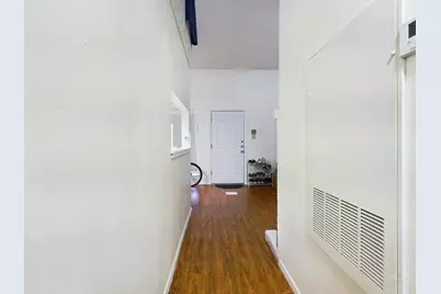 908 Poplar Street #201, Austin, TX 78705 - Photo 9