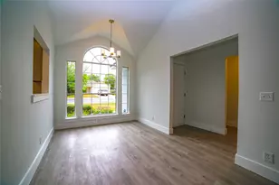 131 Stephen Ct, Kyle, TX 78640 - Photo 3