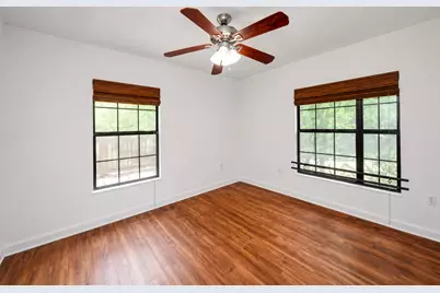 4001 Maplewood Avenue #B, Austin, TX 78722 - Photo 11