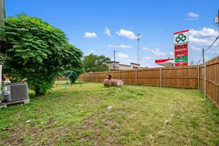 100 W Caskey St, Florence, TX 76527 - Photo 33
