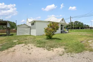 100 W Caskey St, Florence, TX 76527 - Photo 5