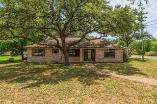 201 River Lake Dr, Kingsland, TX 78639 - Photo 1