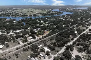 201 River Lake Dr, Kingsland, TX 78639 - Photo 31
