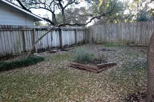 7101 Twisted Oaks Dr, Austin, TX 78745 - Photo 9