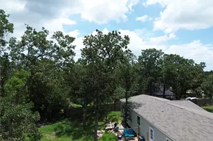 189 Indian Oak Dr, Bastrop, TX 78602 - Photo 5