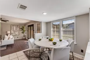 12901 Lamplight Village Ave, Austin, TX 78727 - Photo 9