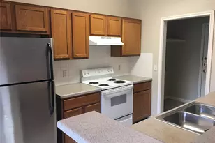 1729 Constantino Cir, Austin, TX 78745 - Photo 5