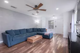 8804 Dittmar Oaks Dr, Austin, TX 78748 - Photo 7