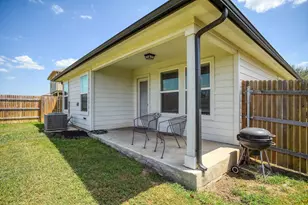 706 Roaring Fork Ln, Bastrop, TX 78602 - Photo 21
