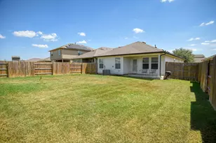 706 Roaring Fork Ln, Bastrop, TX 78602 - Photo 25