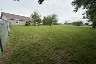 2131 County Rd 314, Jarrell, TX 76537 - Photo 27