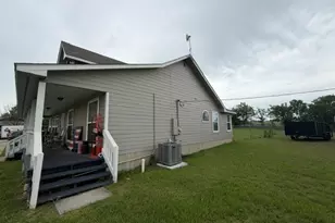 2131 County Rd 314, Jarrell, TX 76537 - Photo 23