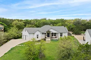 706 Stow Dr, Spicewood, TX 78669 - Photo 3