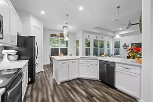 706 Stow Dr, Spicewood, TX 78669 - Photo 15