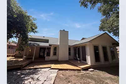 605 Hawthorne Lane, Round Rock, TX 78664 - Photo 5