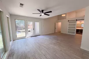 605 Hawthorne Ln, Round Rock, TX 78664 - Photo 9