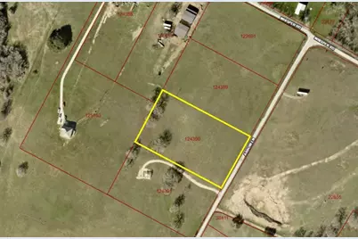 439 Arrow Lane, Luling, TX 78648 - Photo 3