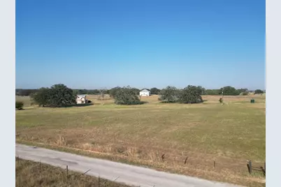 439 Arrow Lane, Luling, TX 78648 - Photo 11