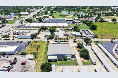200 Commercial Drive, Taylor, TX 76574 - Photo 29