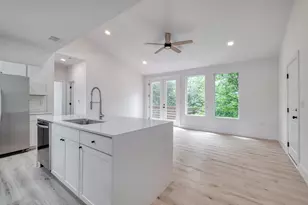 5211 Rob-Scott St, Austin, TX 78721 - Photo 5