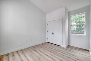 5211 Rob-Scott St, Austin, TX 78721 - Photo 11