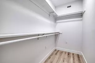 5211 Rob-Scott St, Austin, TX 78721 - Photo 17