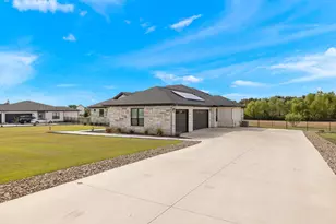 127 Lazy Creek Dr, Georgetown, TX 78628 - Photo 3