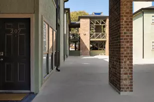 807 W 25th St, Austin, TX 78705 - Photo 19